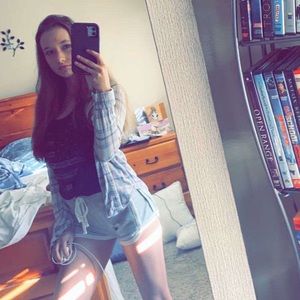 Meet your Posher, Jenise